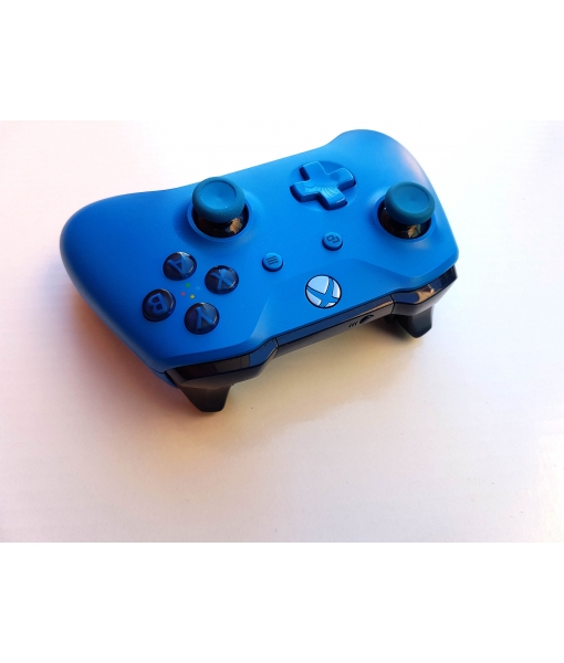 Геймпад Microsoft Xbox One S Wireless Controller (rev. V3)